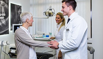 Woman meeting a dentist